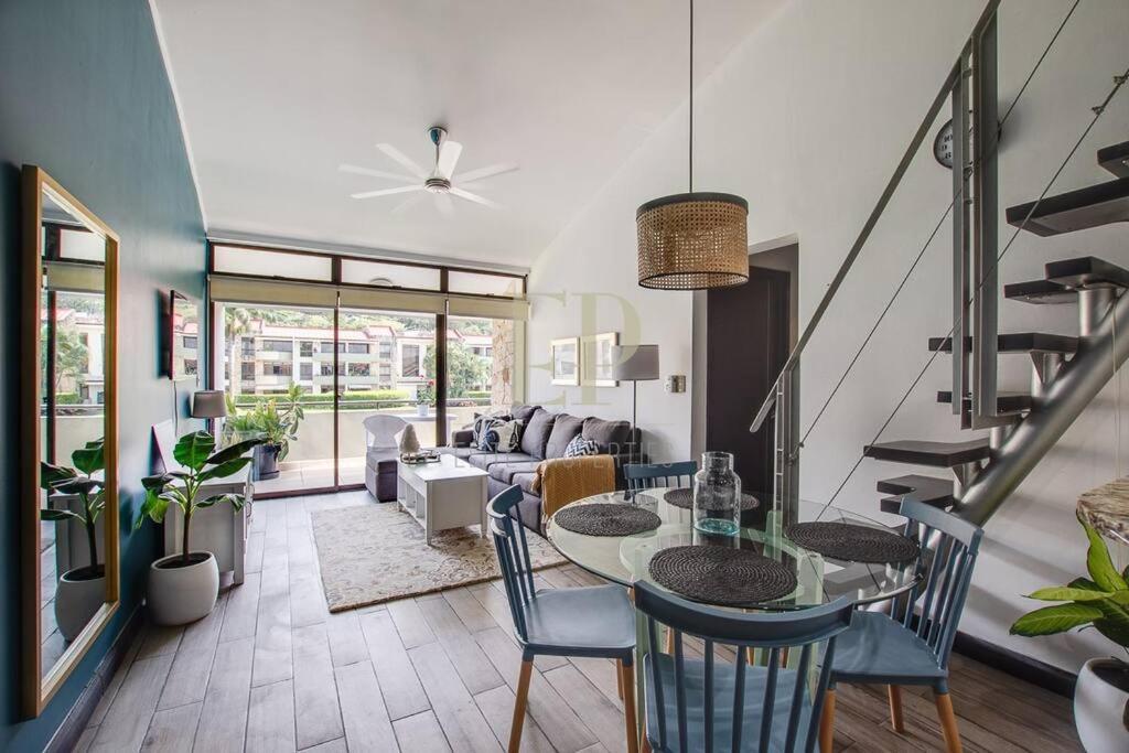 Cr Mariposa Rentals Lakeview Penthouse With Office Space, Pool, Gym, Tennis Santa Ana  Exteriör bild